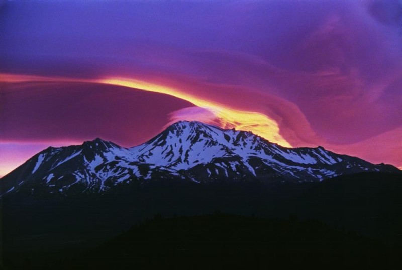 Sunrise_on_Mount_Shasta