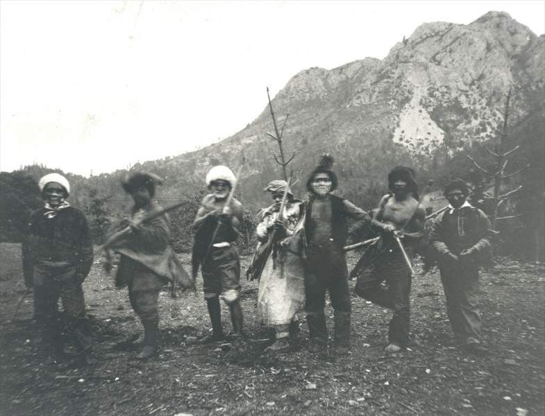 wardance 1870s Wintu