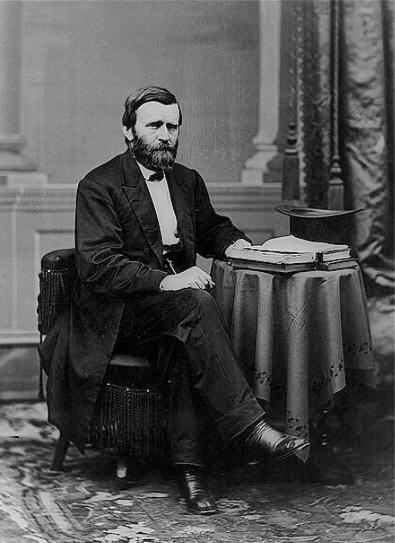 President_Ulysses_S._Grant_seated_portrait_Brady